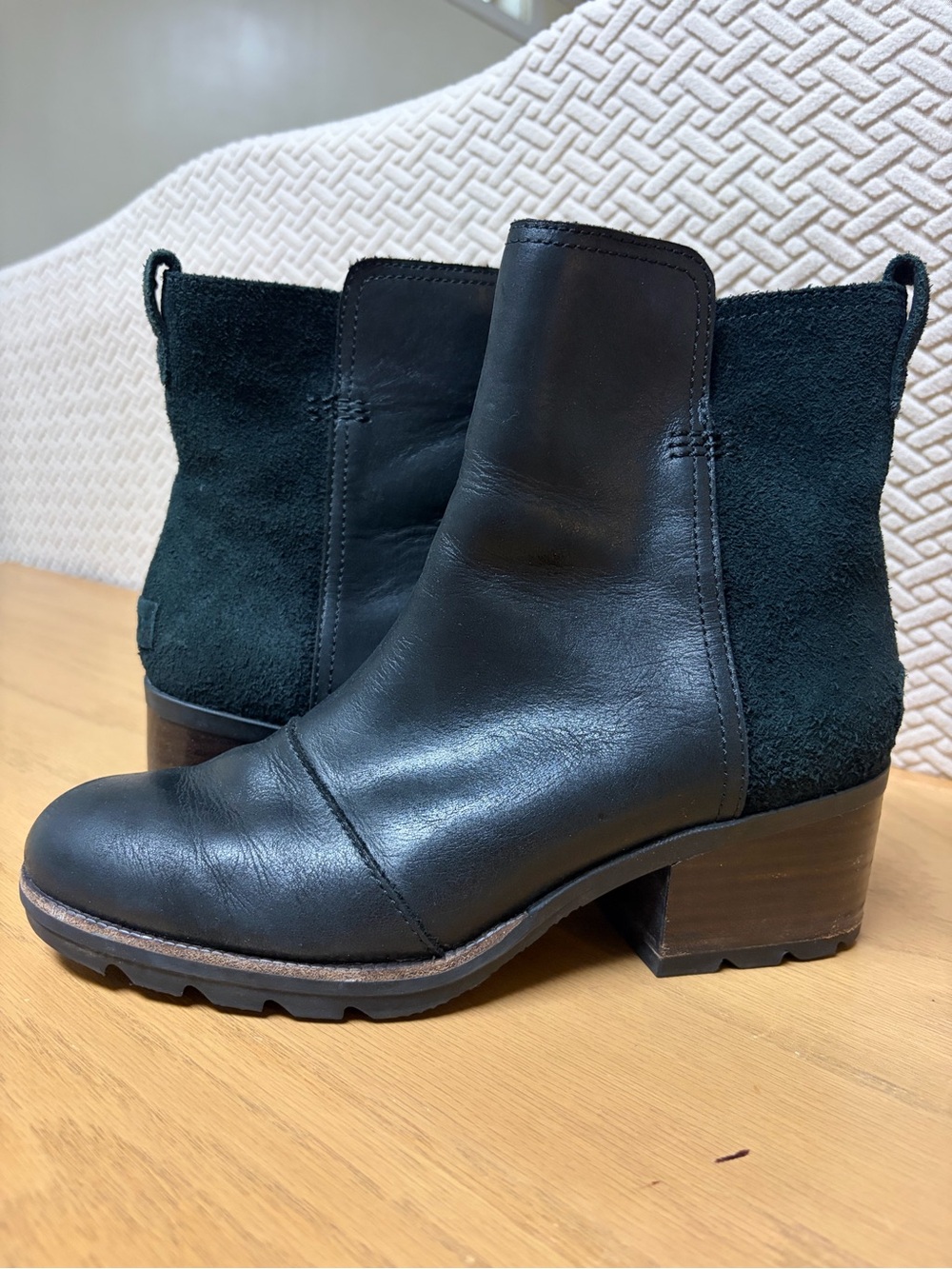 Sorel Black Leather & Suede Block Heel Ankle Boots